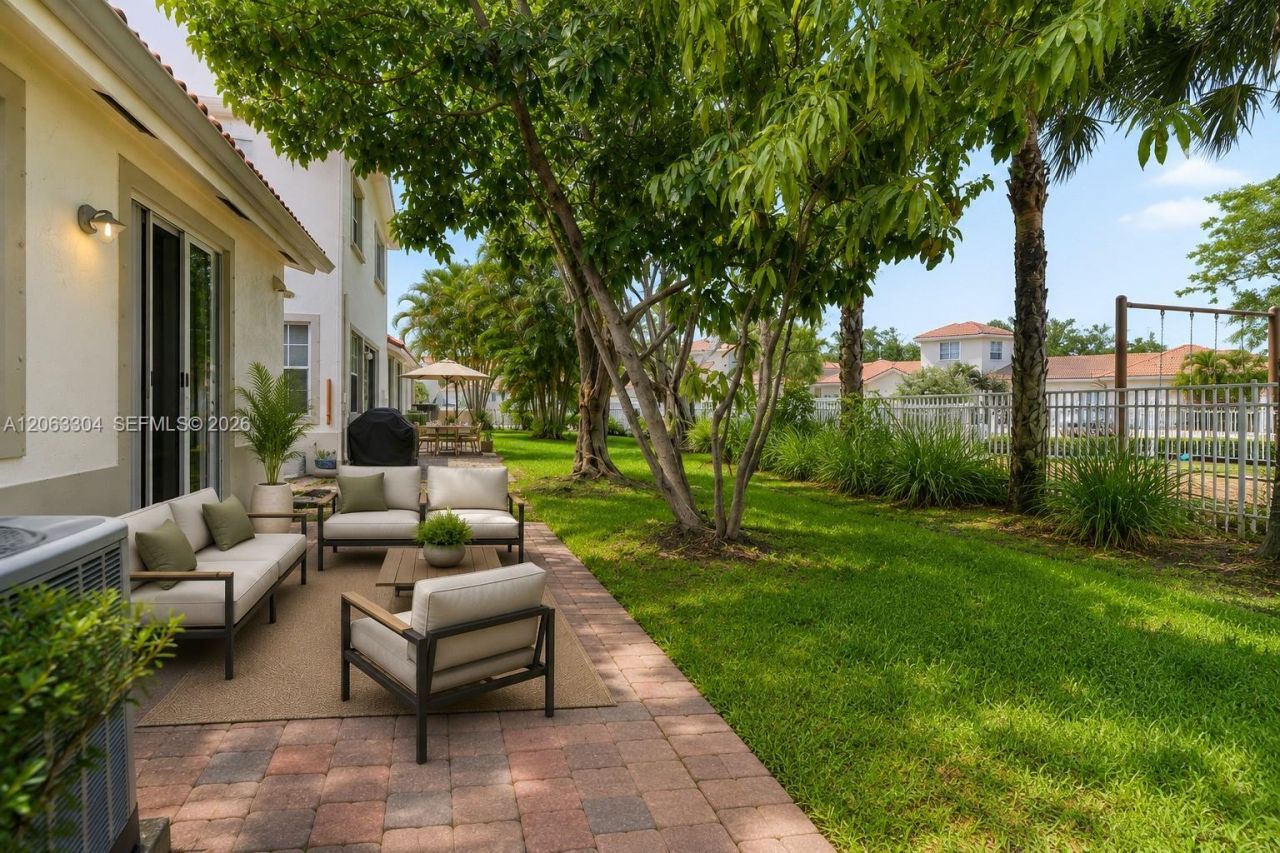 18743 SW 27th St, Miramar, FL 33029 Photo