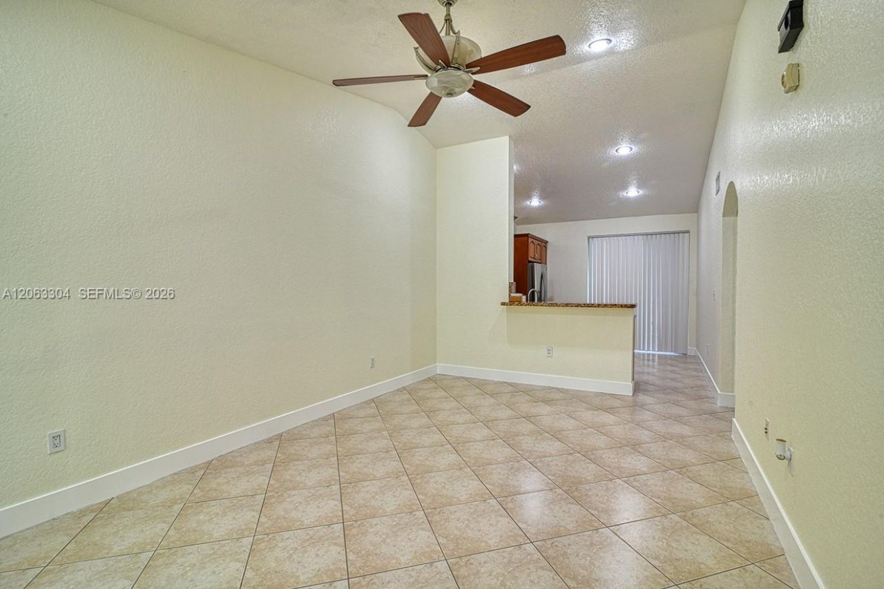18743 SW 27th St, Miramar, FL 33029 Photo