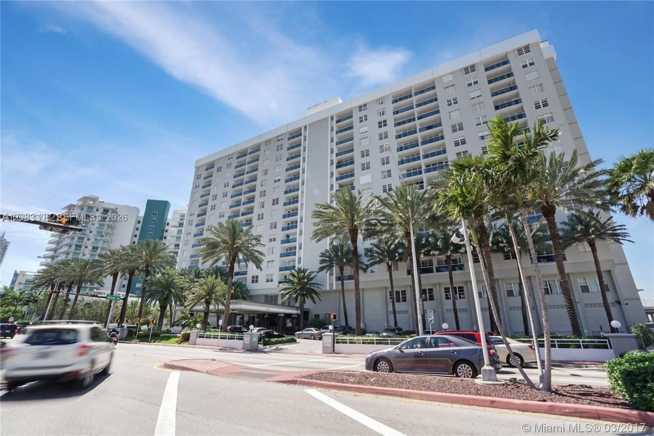 6770 Indian Creek Dr , Unit TS-C, Miami Beach, FL 33141 Photo