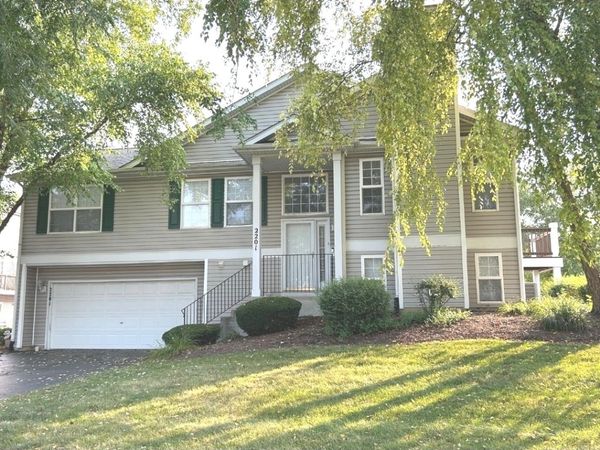 2201 Graystone Drive, Joliet, IL 60431