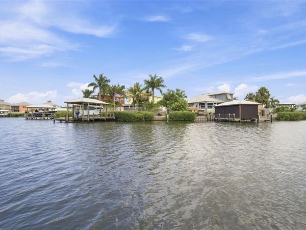 485 FLAMINGO DRIVE , APOLLO BEACH, FL 33572