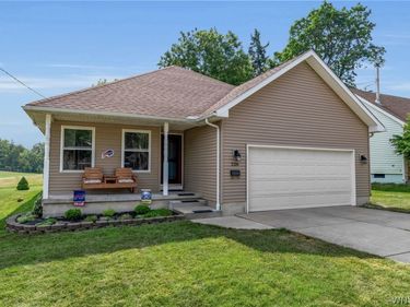 228 Lake Avenue, Lancaster, NY 14086