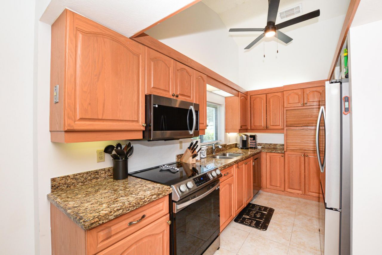 1872 SE Elrose Street, Port Saint Lucie, FL 34952 Photo