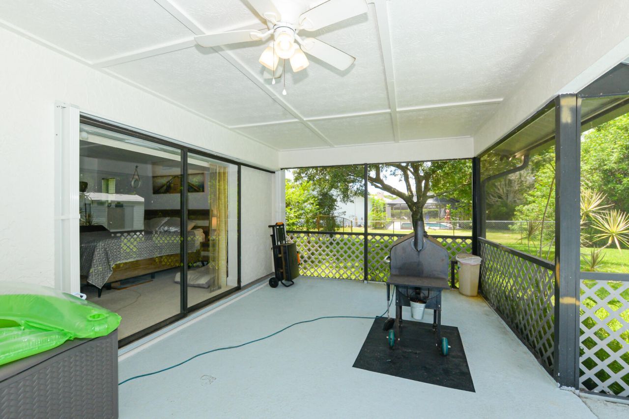 1872 SE Elrose Street, Port Saint Lucie, FL 34952 Photo