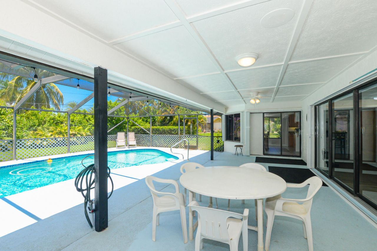 1872 SE Elrose Street, Port Saint Lucie, FL 34952 Photo