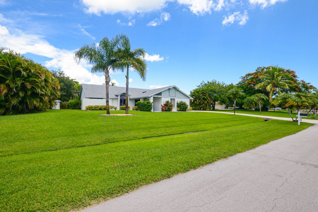 1872 SE Elrose Street, Port Saint Lucie, FL 34952 Photo