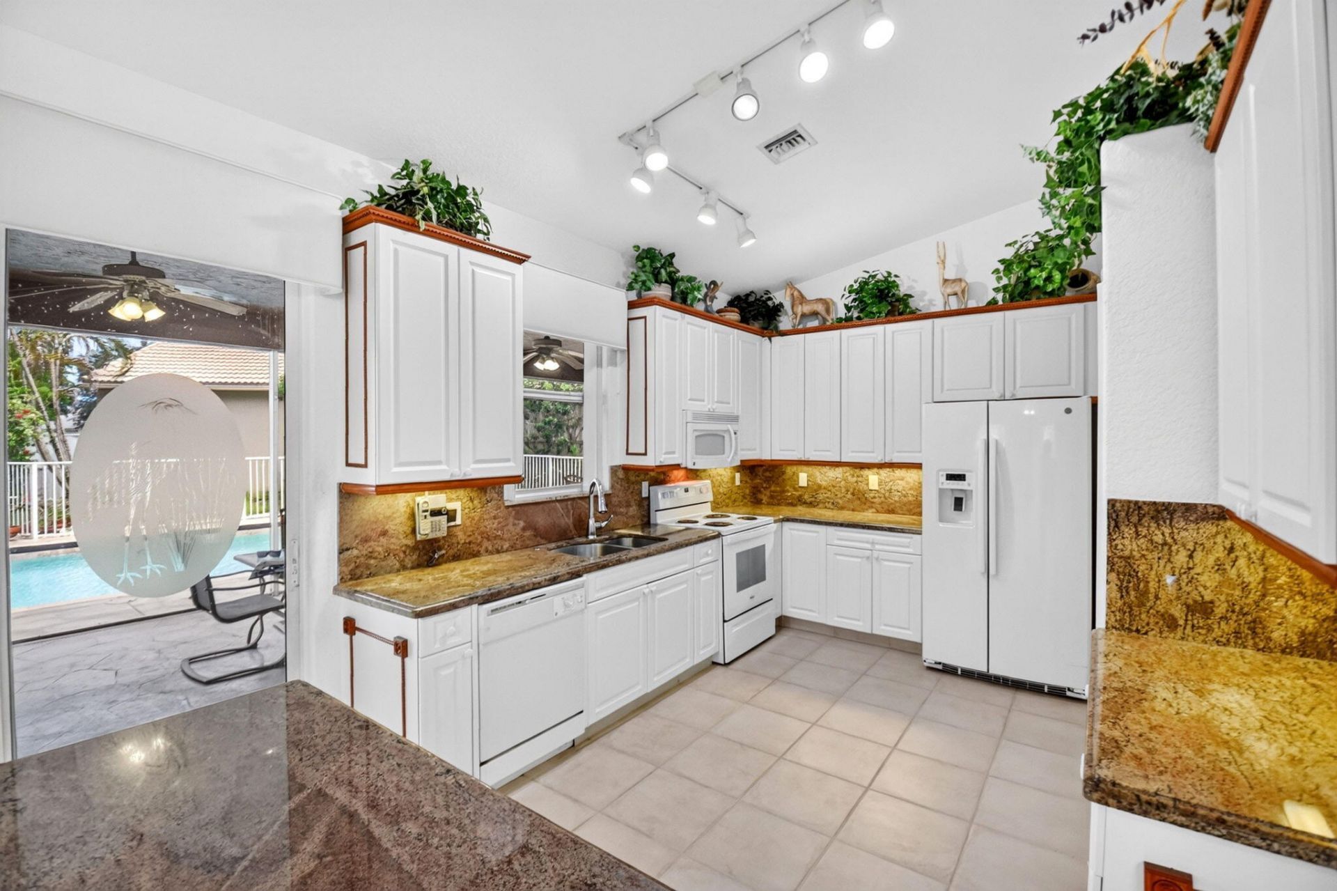 6330 Westchester Club Drive N, Boynton Beach, FL 33437 Photo