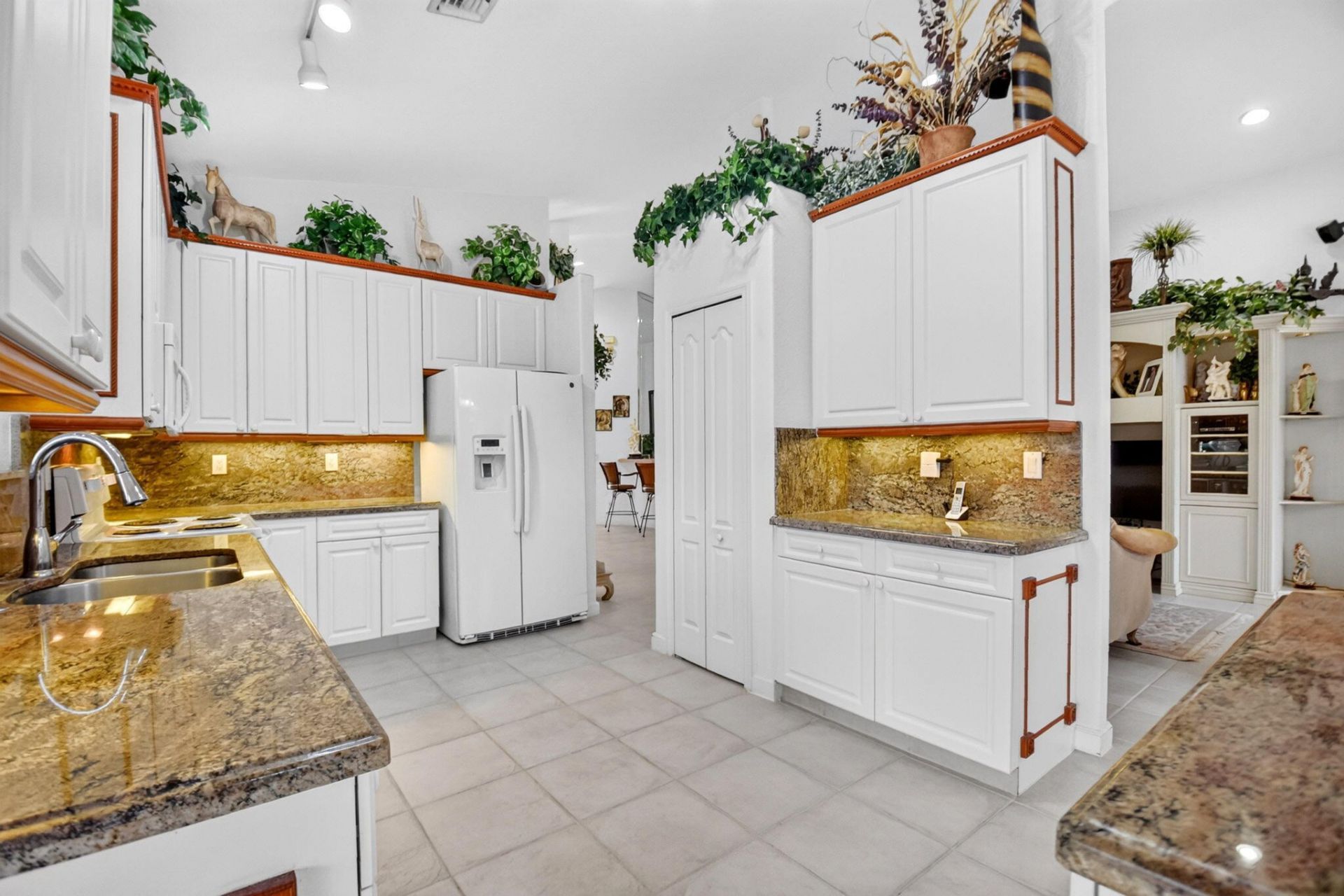 6330 Westchester Club Drive N, Boynton Beach, FL 33437 Photo