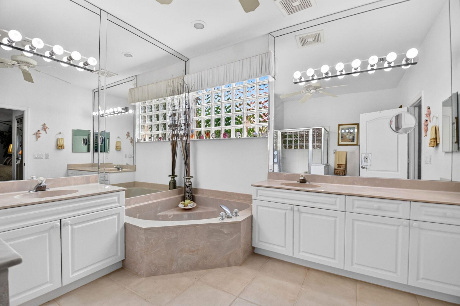 6330 Westchester Club Drive N, Boynton Beach, FL 33437 Photo