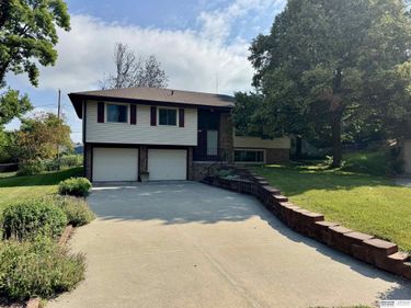 4337 N 81st Avenue Circle, Omaha, NE 68134