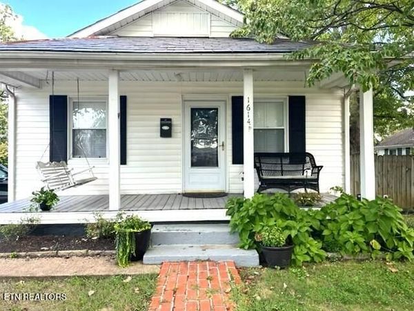 1614 Lodge St, Alcoa, TN 37701