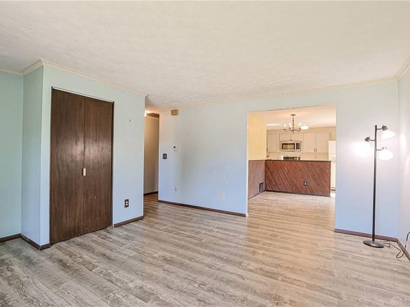 4773 Taylorsville Road, Huber Heights, OH 45424 Photo 6