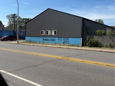 1588 Clinton Street, Buffalo, NY 14206