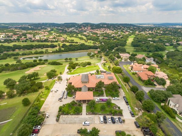 6 Candleleaf CT, The Hills, TX 78738