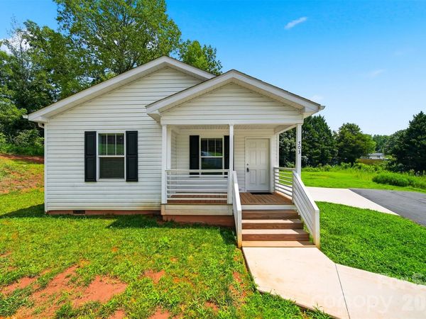 503 Hopewell Road , Morganton, NC 28655