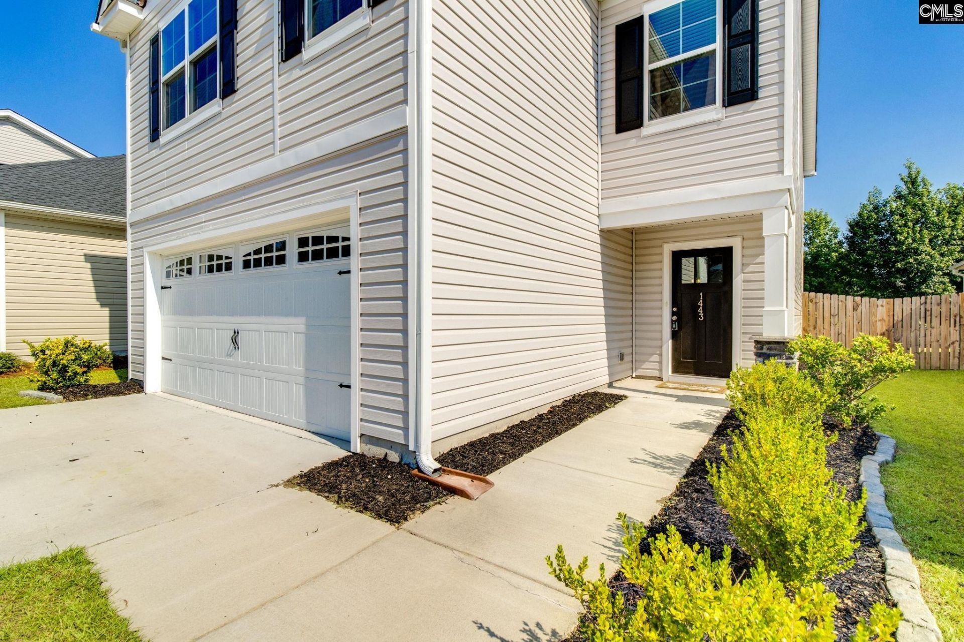 1443 Whirlaway Lane  Photo 4