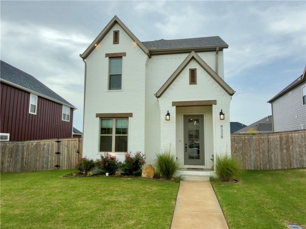 4338 Bronco Drive  Fayetteville, AR 72704