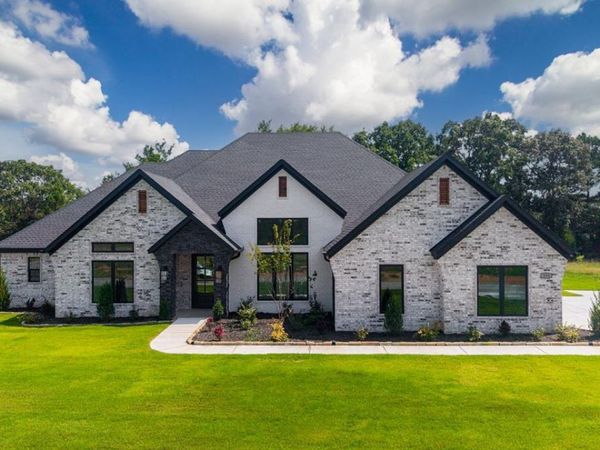 333 Heritage Grove Road , Alexander, AR 72002