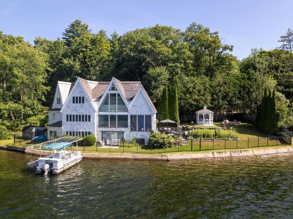 364 Cedar Mountain Road, Castleton, VT 05735