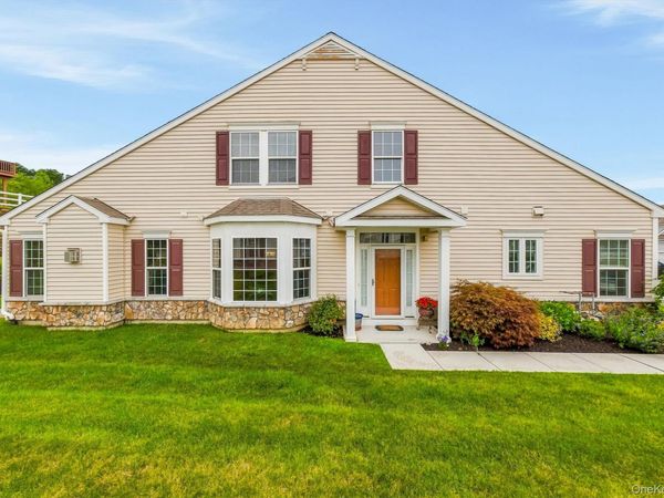 8 Atkins Court , Carmel, NY 10512