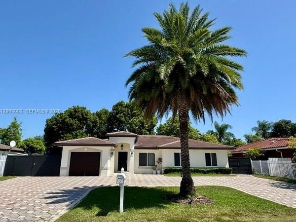 9845 NW 25th Ter , Doral, FL 33172