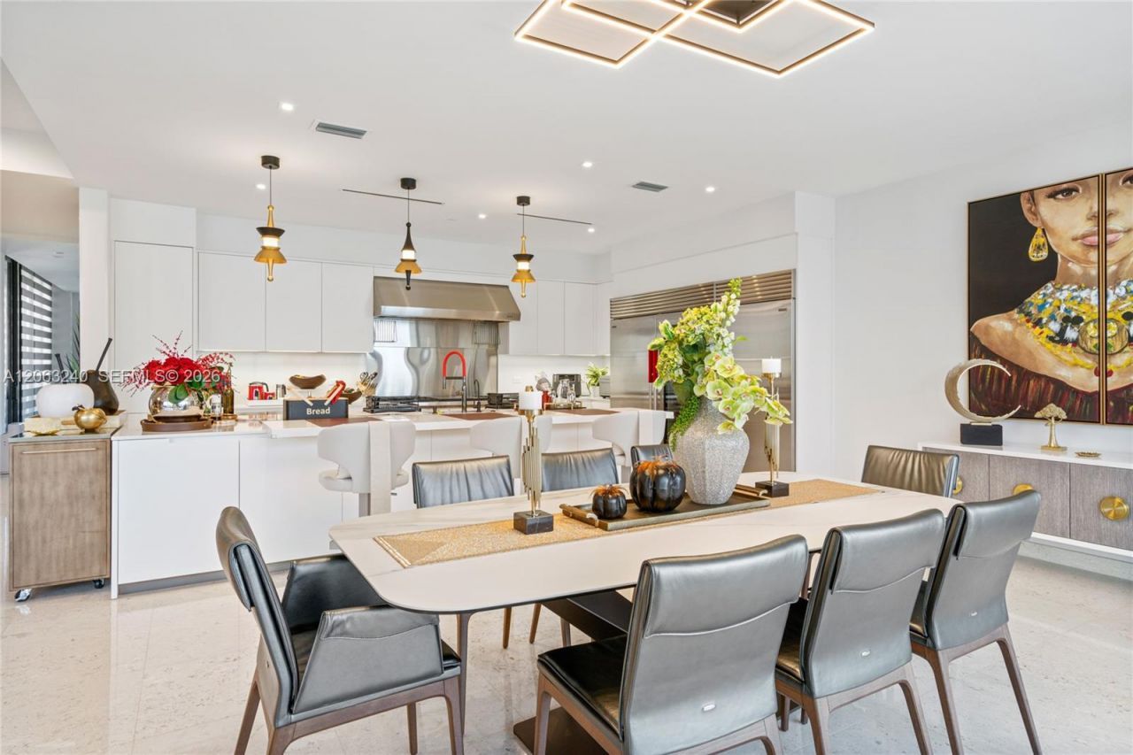 3581 E Glencoe St, Unit 505, Miami, FL 33133 Photo
