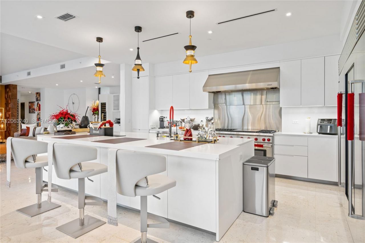 3581 E Glencoe St, Unit 505, Miami, FL 33133 Photo