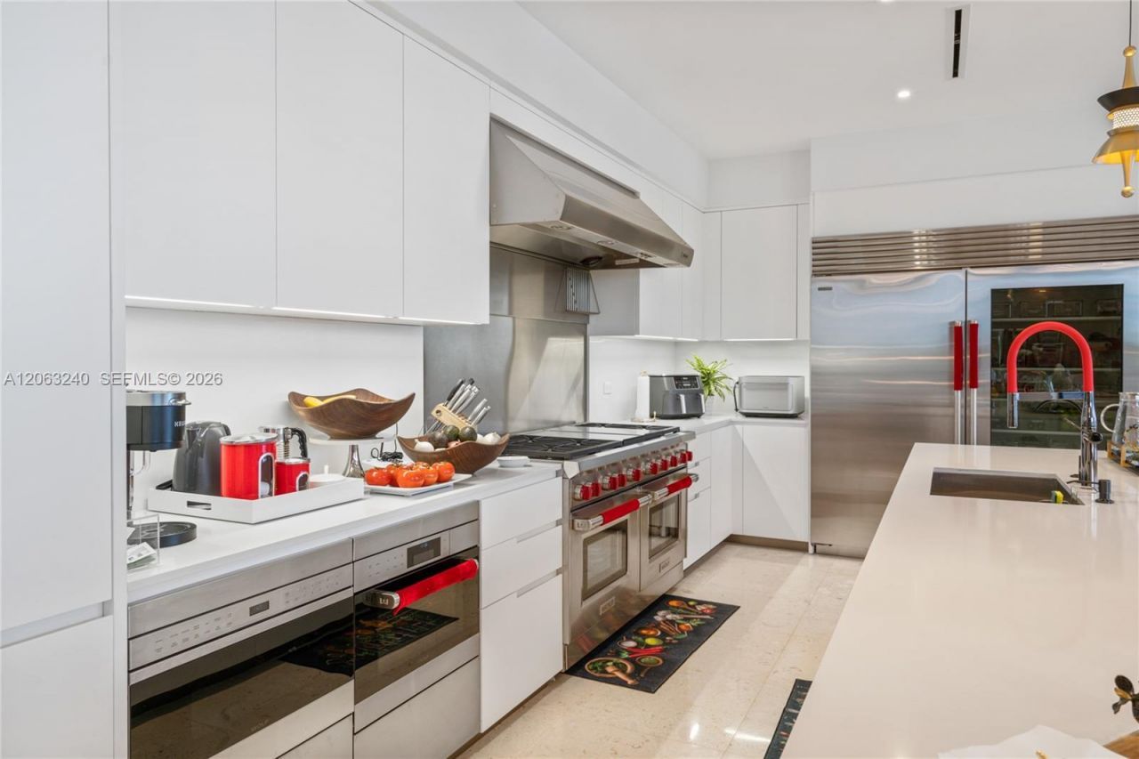 3581 E Glencoe St, Unit 505, Miami, FL 33133 Photo