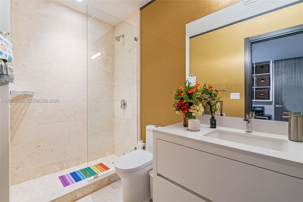 3581 E Glencoe St, Unit 505, Miami, FL 33133 Photo