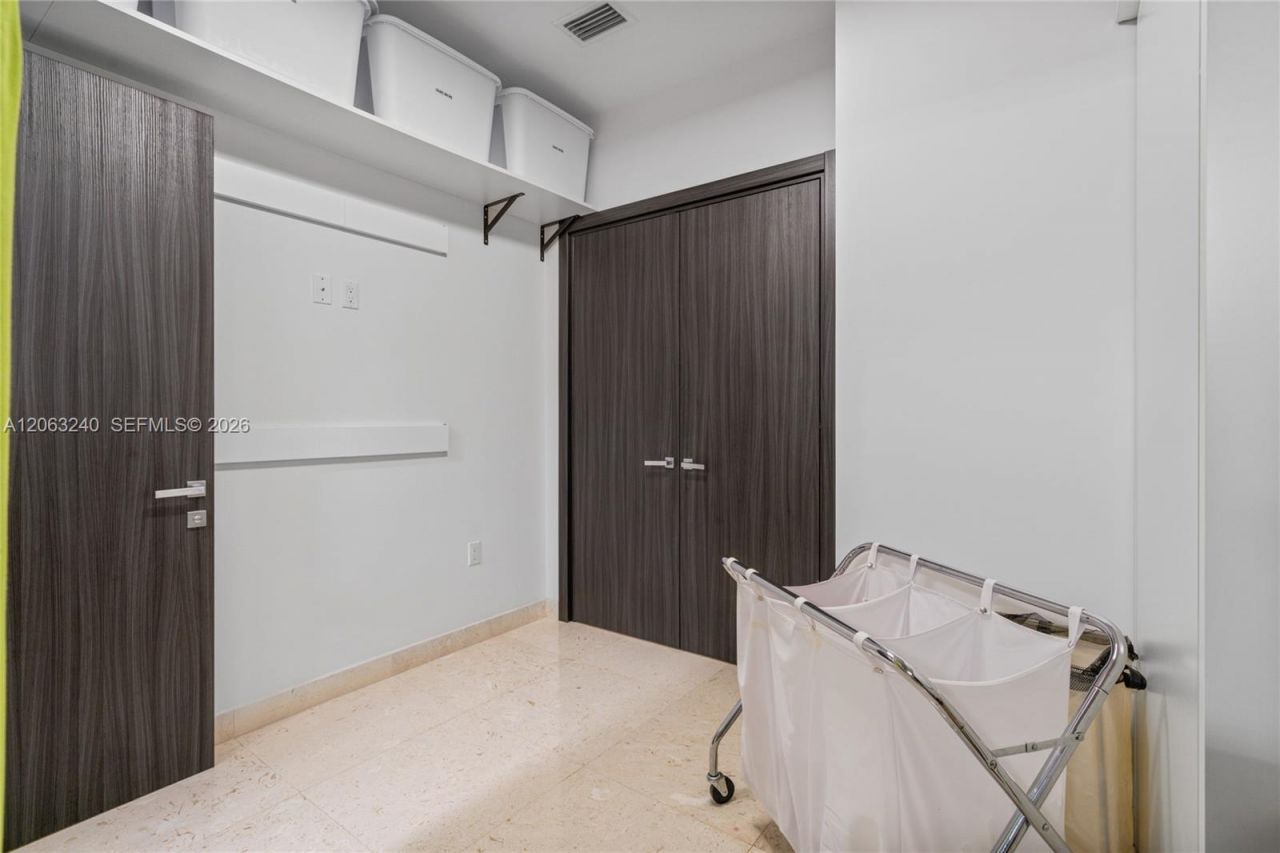 3581 E Glencoe St, Unit 505, Miami, FL 33133 Photo