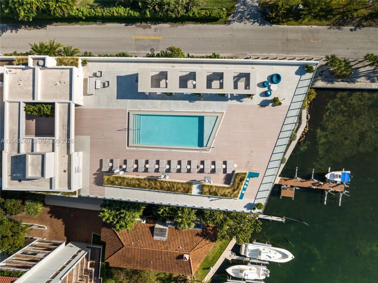 3581 E Glencoe St, Unit 505, Miami, FL 33133 Photo