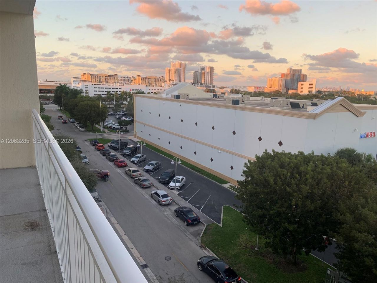 7280 SW 90th St, Unit 504, Miami, FL 33156 Photo