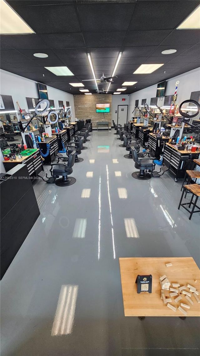 Well Established Barber Shop In West Kendall , Kendall, FL 33196 Photo