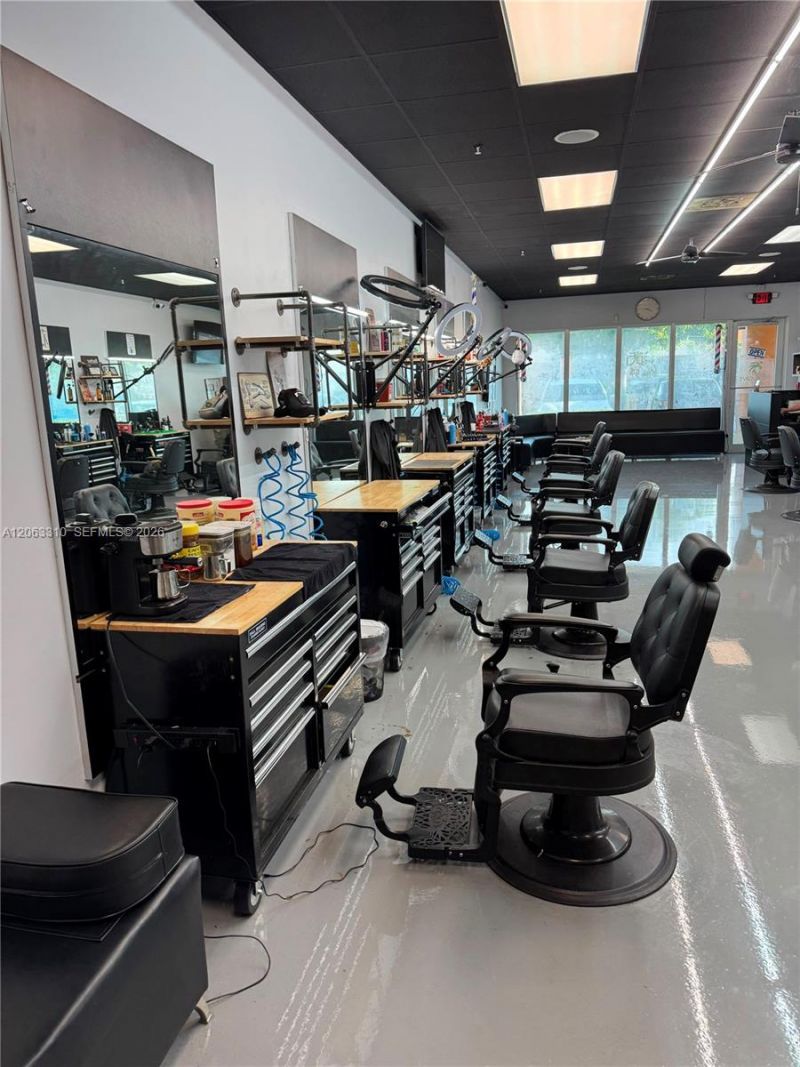 Well Established Barber Shop In West Kendall , Kendall, FL 33196 Photo
