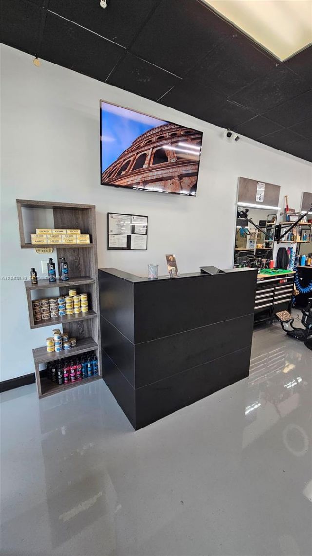 Well Established Barber Shop In West Kendall , Kendall, FL 33196 Photo