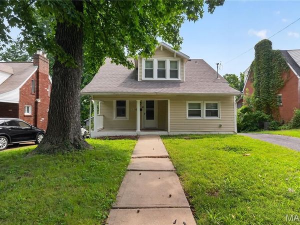 16 Miller Place , St Louis, MO 63135
