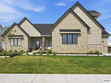 3510 S 219 Avenue, Omaha, NE 68022