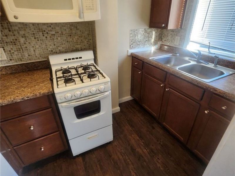 2235 SW 24th Street SW, Akron, OH 44314 Photo 2