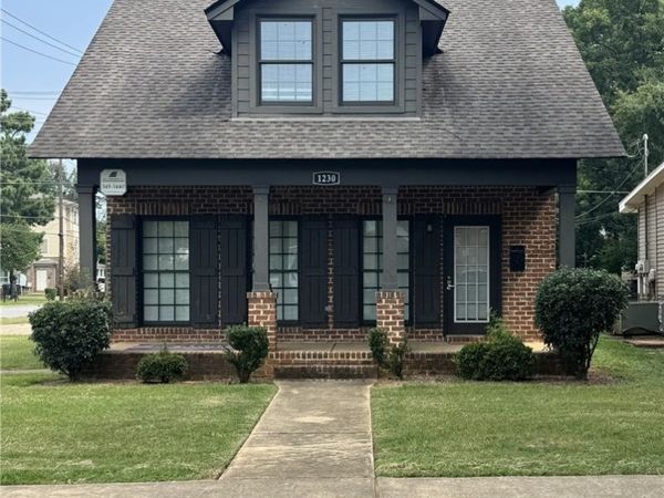1230 13th Street, Tuscaloosa, AL 35401