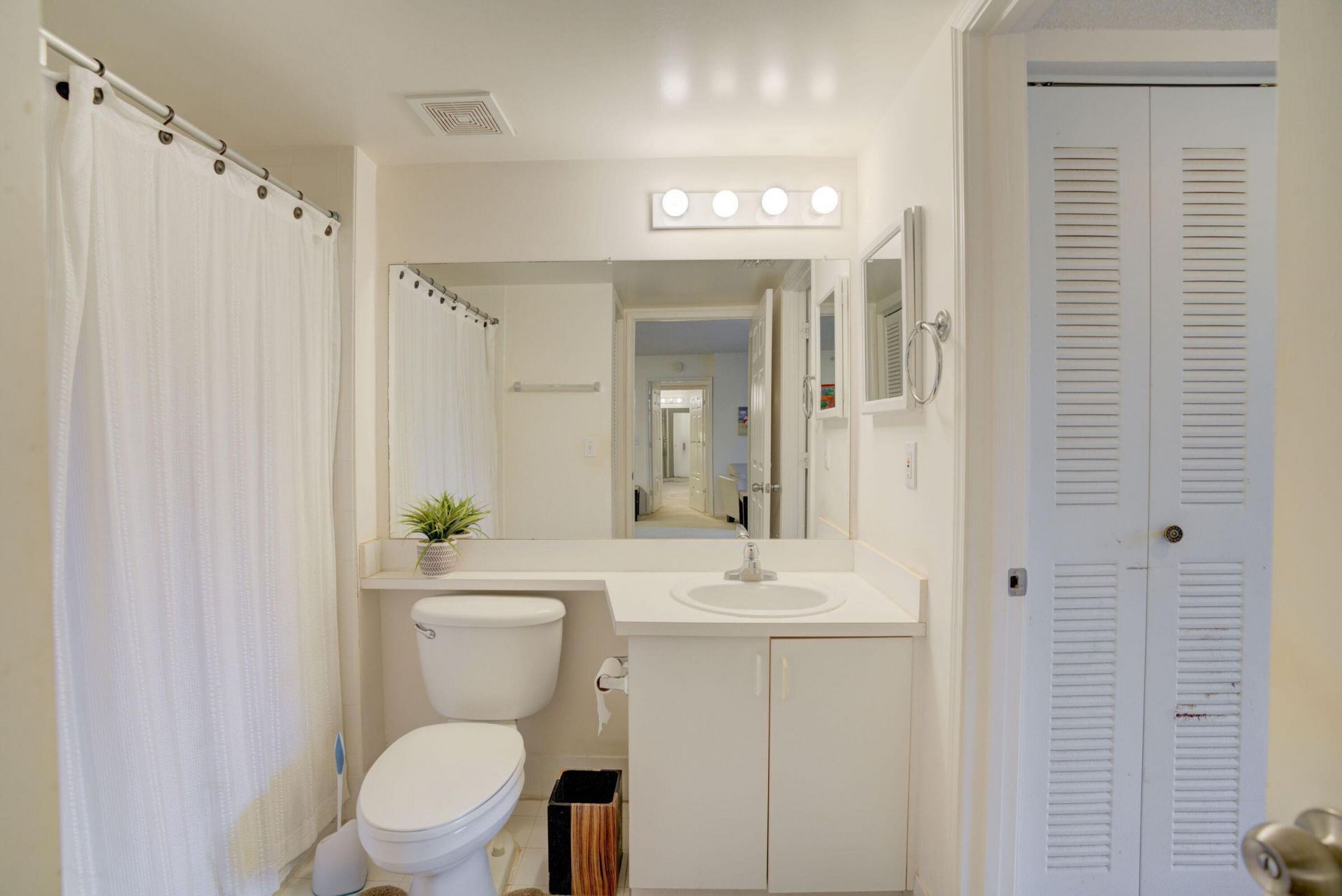 242 Village Boulevard, Unit 2205, Tequesta, FL 33469 Photo