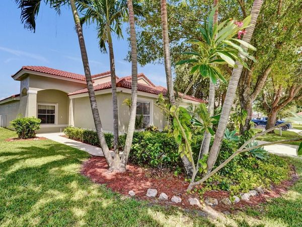 5886 Las Colinas Circle, Lake Worth, FL 33463