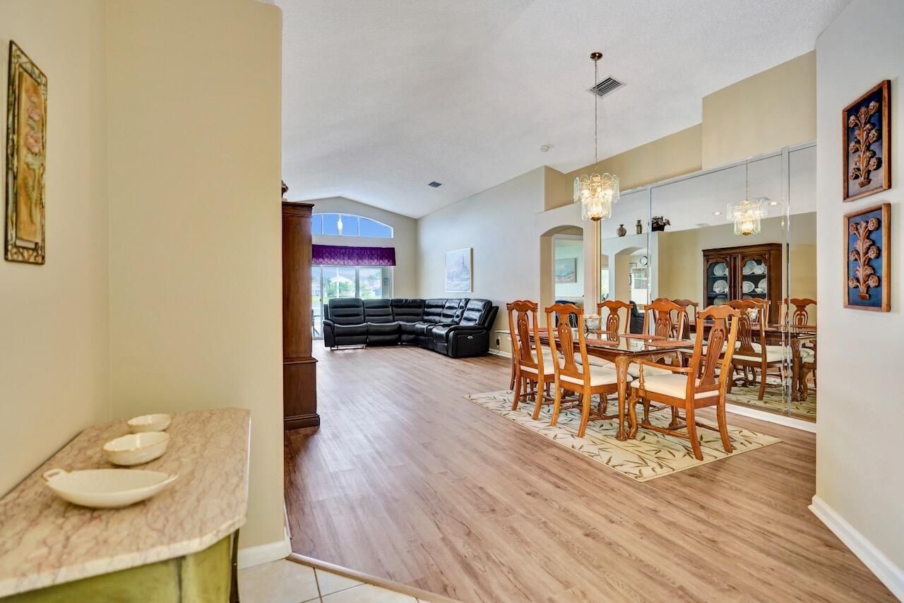 5886 Las Colinas Circle, Lake Worth, FL 33463 Photo