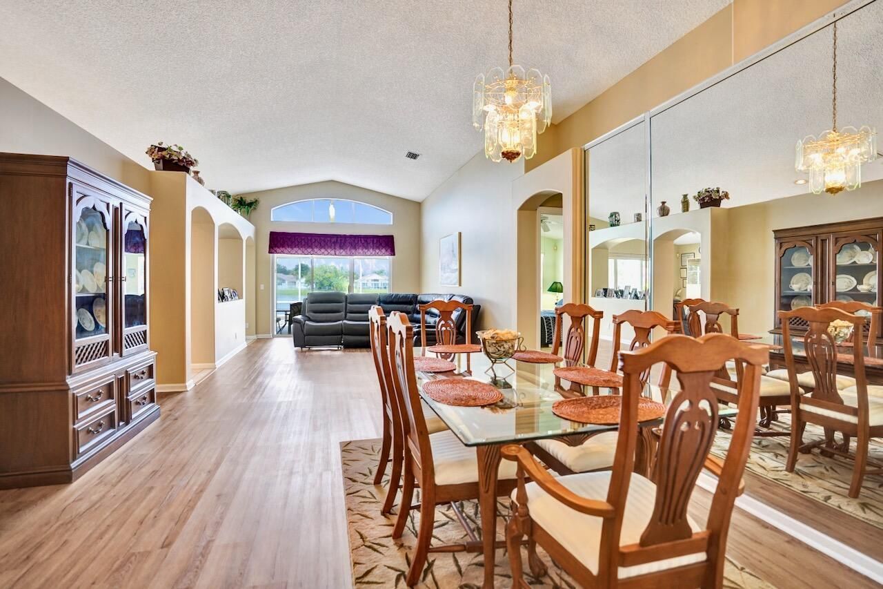 5886 Las Colinas Circle, Lake Worth, FL 33463 Photo