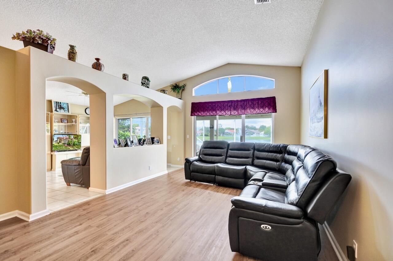 5886 Las Colinas Circle, Lake Worth, FL 33463 Photo