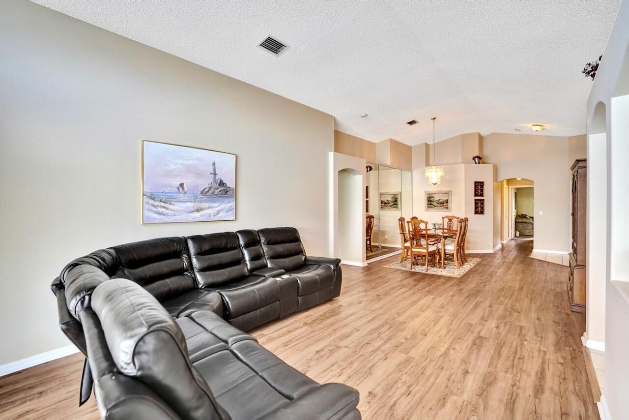 5886 Las Colinas Circle, Lake Worth, FL 33463 Photo
