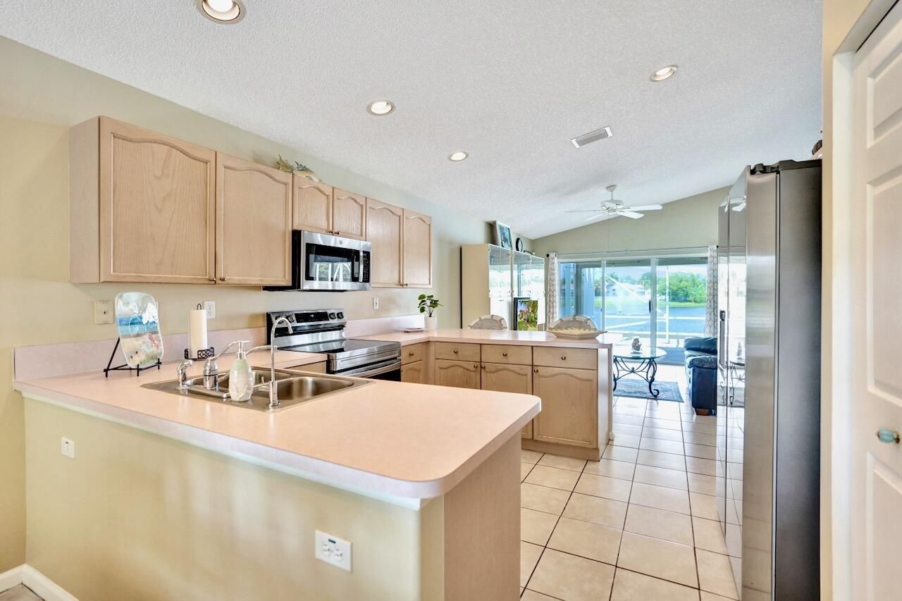 5886 Las Colinas Circle, Lake Worth, FL 33463 Photo