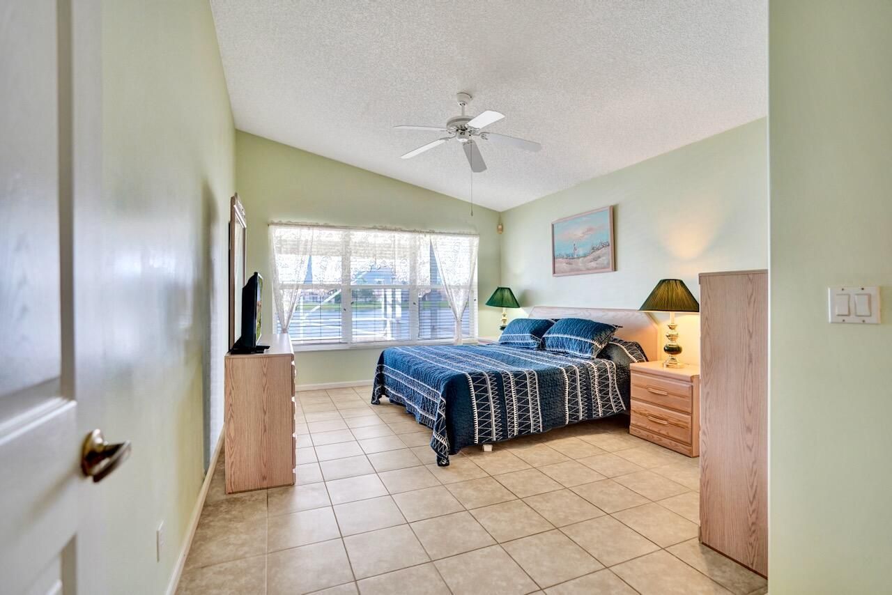 5886 Las Colinas Circle, Lake Worth, FL 33463 Photo