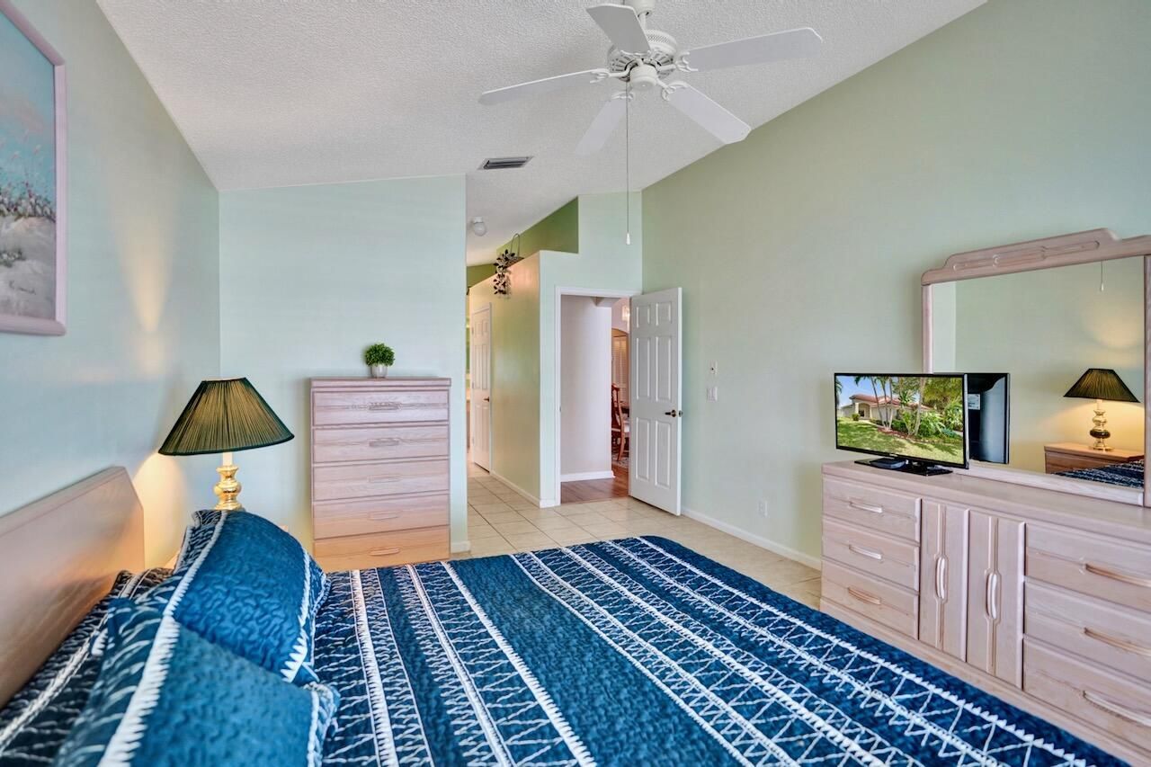 5886 Las Colinas Circle, Lake Worth, FL 33463 Photo
