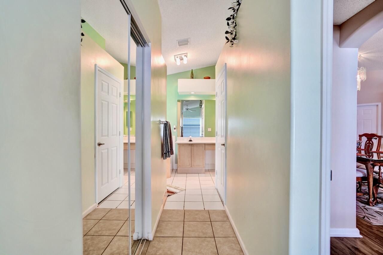 5886 Las Colinas Circle, Lake Worth, FL 33463 Photo