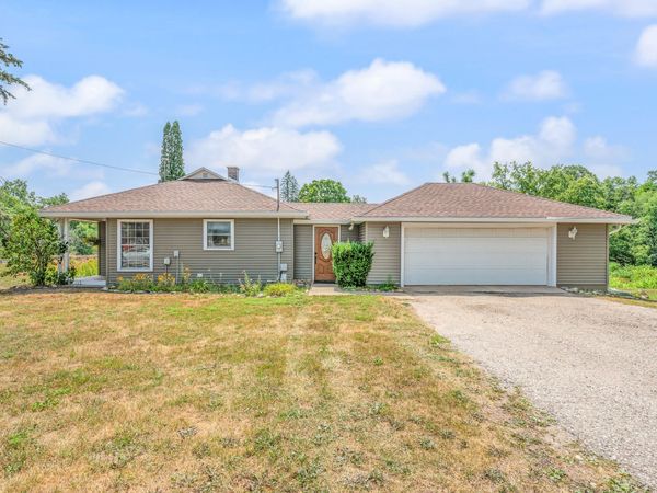 21021 19 Mile Road, Big Rapids, MI 49307